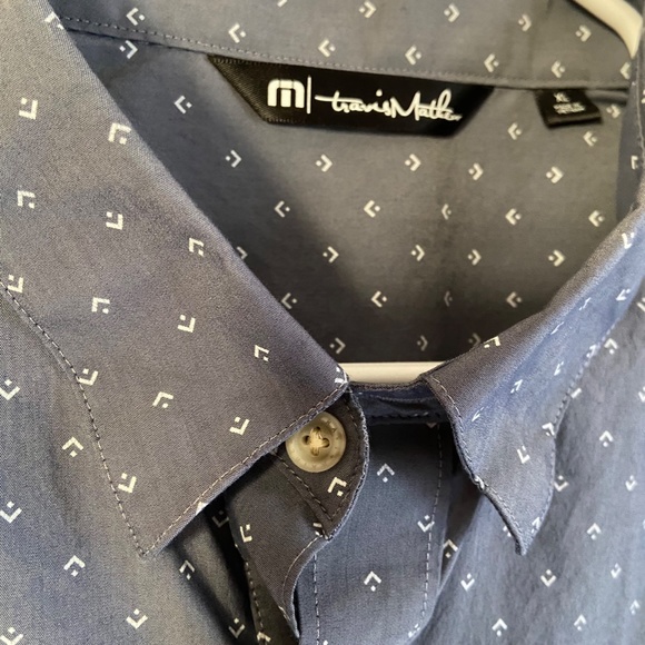 Travis Mathew Button Up - Picture 2 of 2